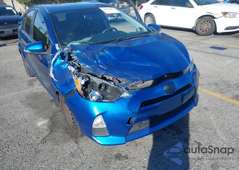 2012 Toyota Prius C Two из США, поврежденный, VIN JTDKDTB34C1503387